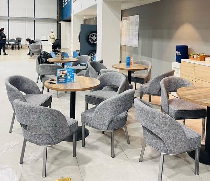 Стул мягкий, серый с металлическими ножками ОПТ фото 1