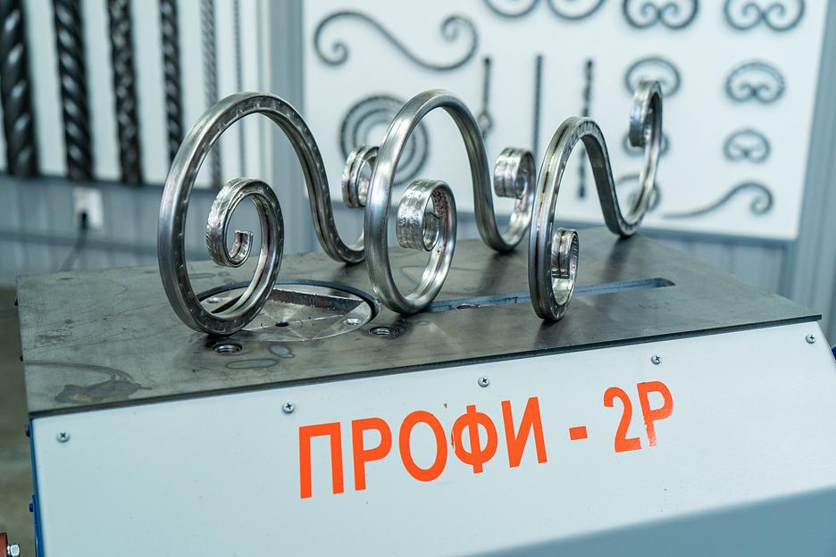 Кузнечный станок «ПРОФИ-2Р» - с механическим (ручным) приводом через редуктор предназначены для «холодной и горячей» ковки фото 4