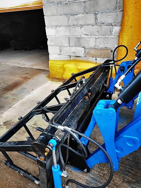 Погрузчик фронтальный ПФУ-1,0 Лесник (кун) фото 7