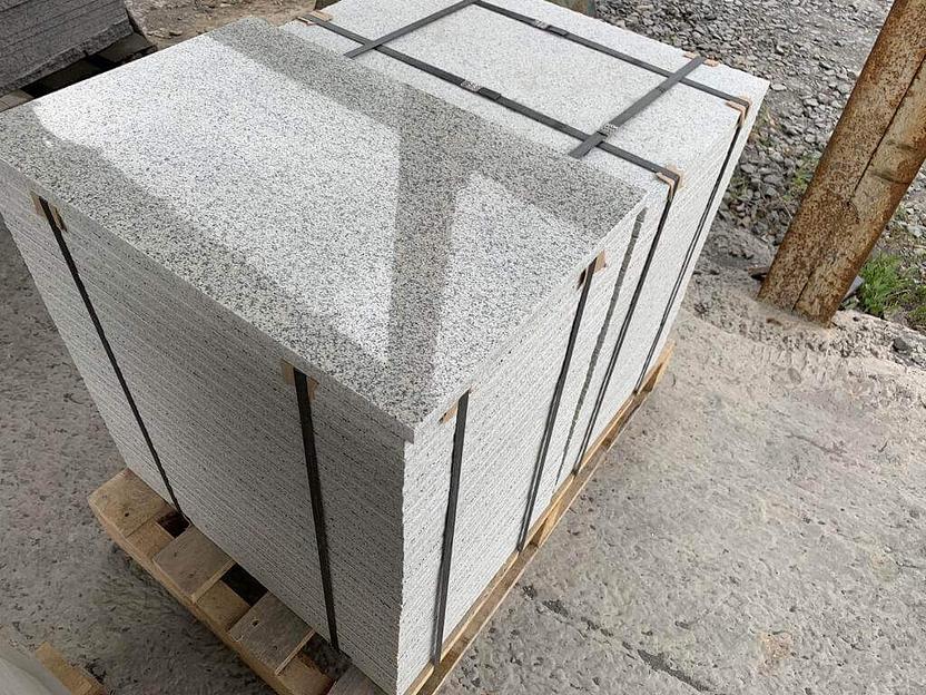 Гранитная плитка мансуровский гранит 1000 м² фото 1