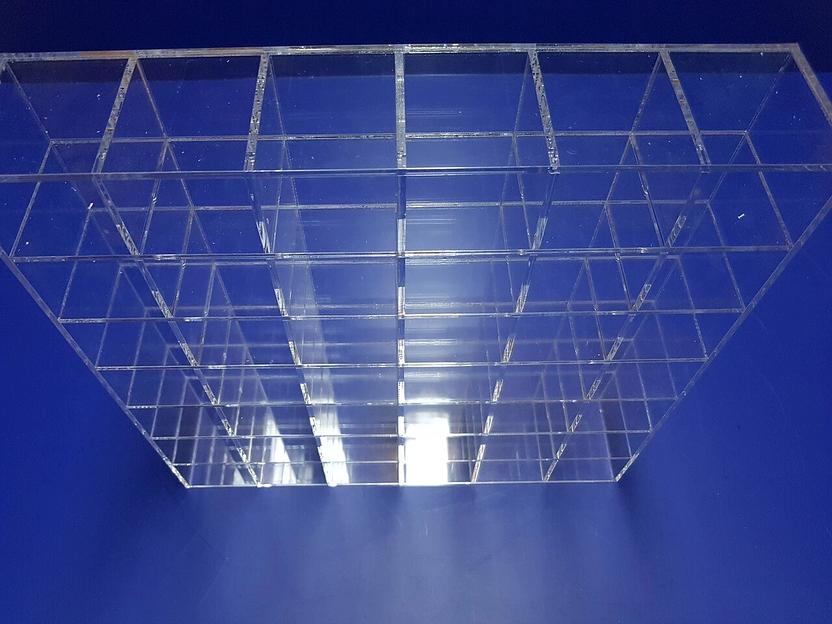 Картотека из оргстекла 42 ячейки. фото 7