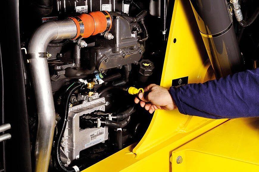 Замена масла в АКПП/МКПП вилочного погрузчика в г. Ростов-на-Дону фото 1