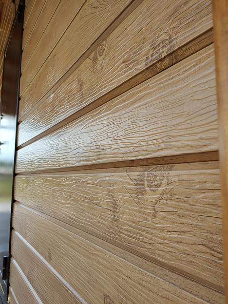 Металлический сайдинг «Евробрус с тиснением» цвет Printech LOG 3D фото 8