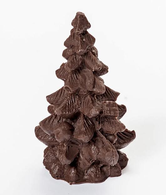 Новогодняя шоколадная фигурка ручной работы Fradе́ «Ёлка» 34 г фото 2