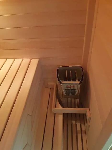 Двухместная финская сауна 140×110 см фото 5