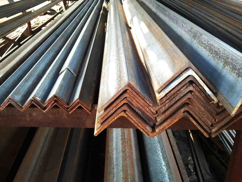 Профиль угловой фото 1