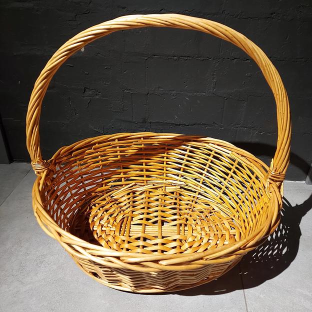 Плетённая корзина подарочная, размер 53 см, цвет золотой ОПТ фото 1