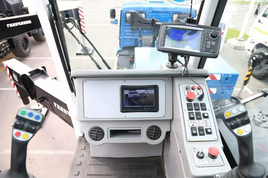 Автокран КС-75721-1 г/п 70 т фото 5