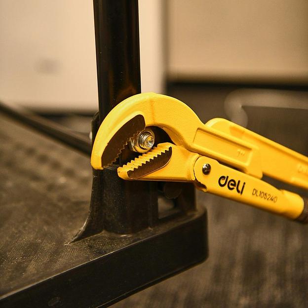 Ключи Deli Трубный рычажный ключ №1 с изогнутыми губками Deli DL105240 315мм, раскрытие губок 0-40мм, сталь Cr-V фото 8