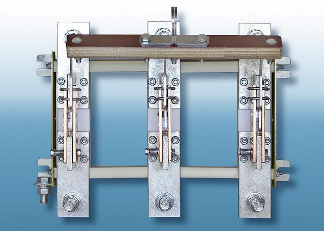 Разъединитель РЕ19-43-31190 1600А мп 140 фото 1