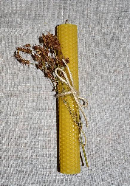 Свечи из вощины со зверобоем фото 1