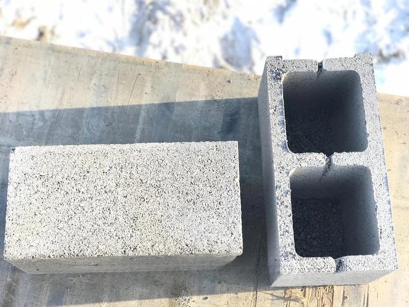 Сплитерный блок гладкий 390х190х190 фото 1