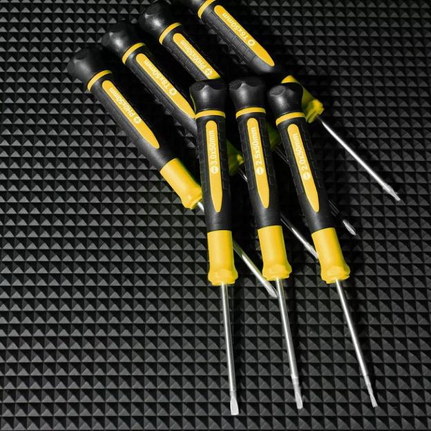 Набор прецизионных отверток 7 шт Deli DL241007 (SL2.0*50, SL2.5*50, SL3.0*50, PH00*50, PH0*50, Torx6*50, Torx8*50), сталь CrV, пласт.кейс фото 3