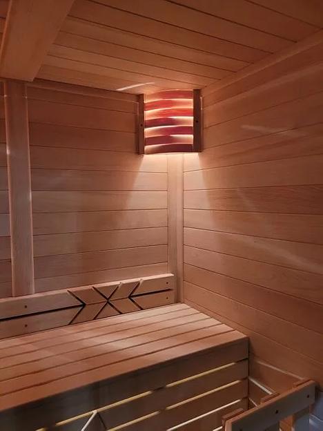 Финская сауна со стеклянным фасадом «Премиум» фото 3