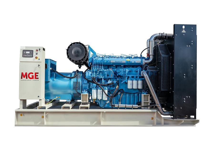 Дизельный генератор MGE MGEP400BN открытого типа ОПТ фото 1