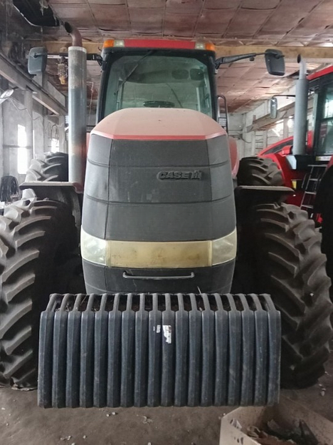 Трактор Case Magnum 310 фото 1