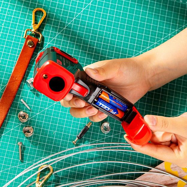 Инфракрасный пирометр (термометр) с цветным дисплеем Deli DL333550 -40…600°C фото 2