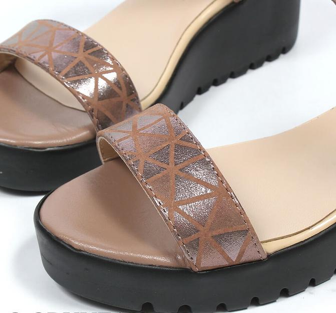 Босоножки женские из натуральной кожи на танкетке, арт.MT110-2 какао лазер ОПТ фото 7