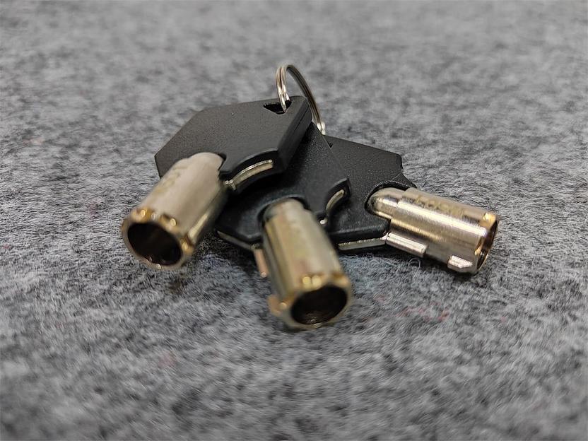 Сейф мебельный Cactus CS-SF-E18L 170x260x230мм электронный фото 8