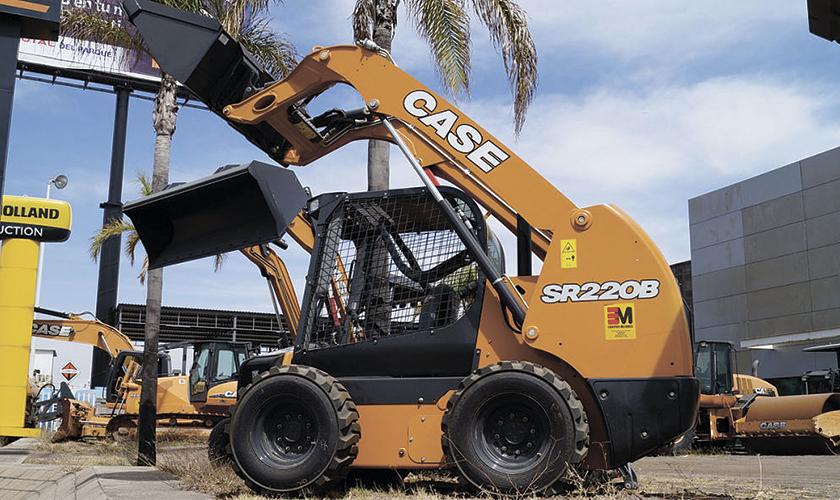 Мини-погрузчик колёсный CASE SR220B фото 3