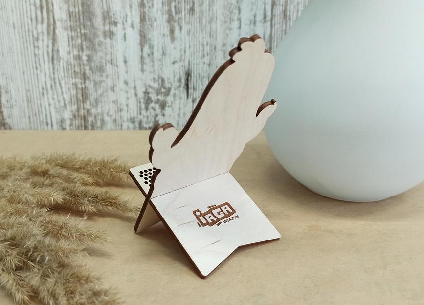 Подставка для смартфона из дерева Ленивец, опт фото 2