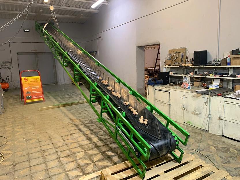 Желобчатый транспортер с шевронной лентой для зерна фото 1