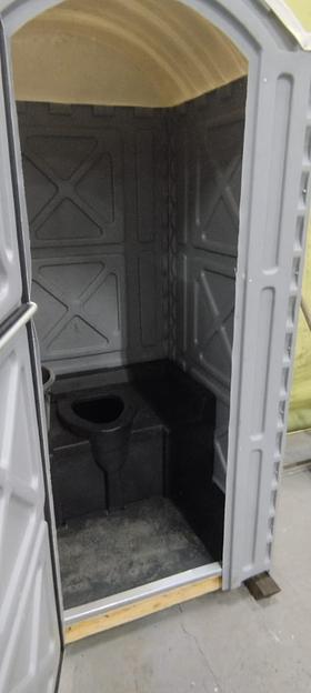 Туалетная пластиковая кабина «Эконом» с баком фото 6