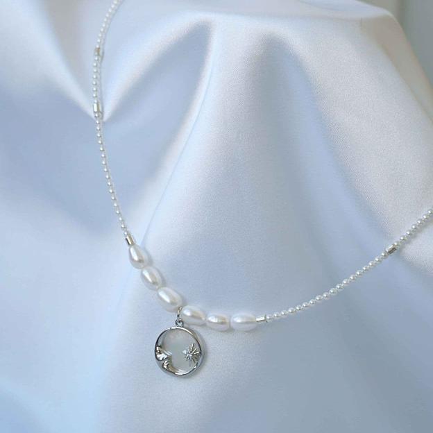 Колье из перламутра и жемчуга с подвеской «Эссенция луны», опт фото 1