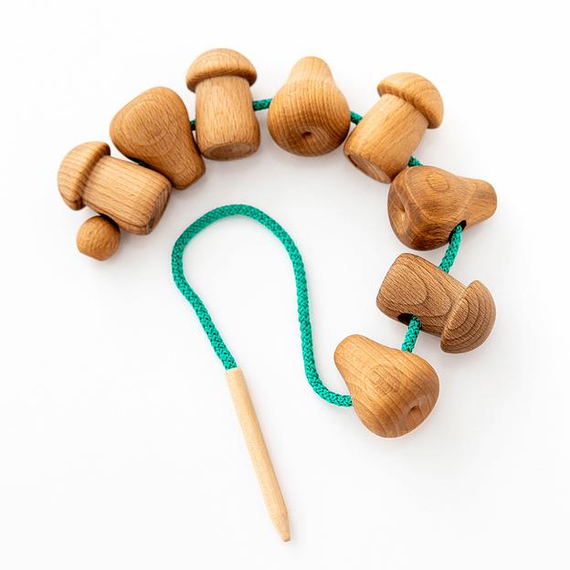 Игрушка из дерева - Шнуровка натуральная из бука лесные гостинцы, Опт фото 2