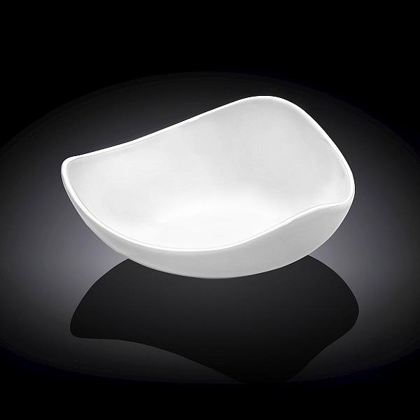 Салатник 130*130 мм. 220 мл. h=40/58 мм. треугольный Wilmax /6/48/ фото 1