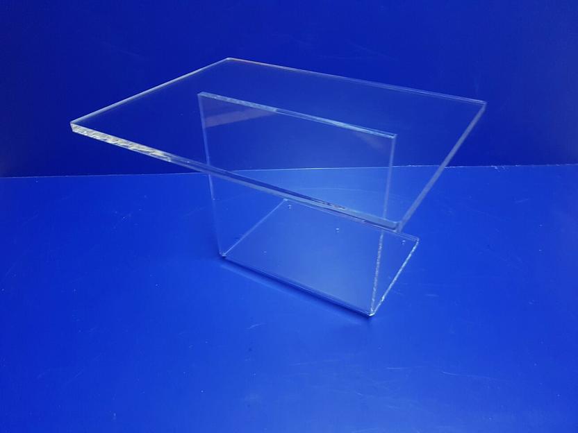 Столик из оргстекла для планшета или ноут бука. фото 2