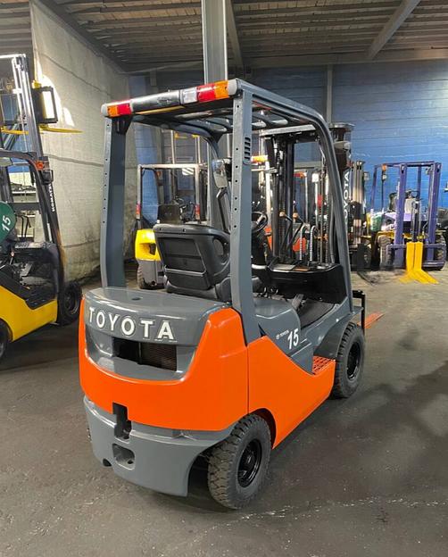 Погрузчик дизельный Toyota 8FD15 фото 2