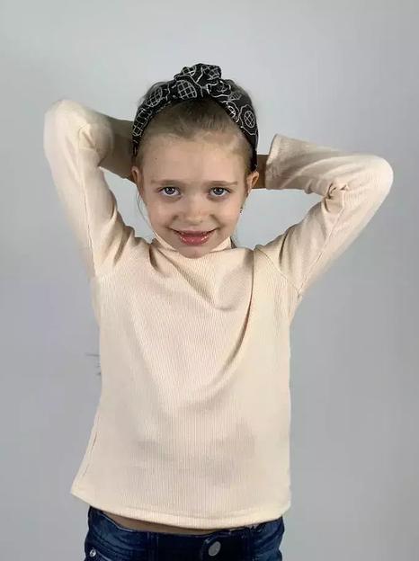 Водолазка школьная на девочку KristiKlo «Лапша» молочная ОПТ фото 2