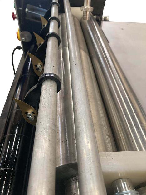 Клеемазательная машина Hateco (холодный клей) под заказ фото 3