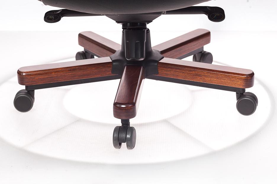 Кресло руководителя Бюрократ T-9923WALNUT черный кожа крестовина металл/дерево фото 5