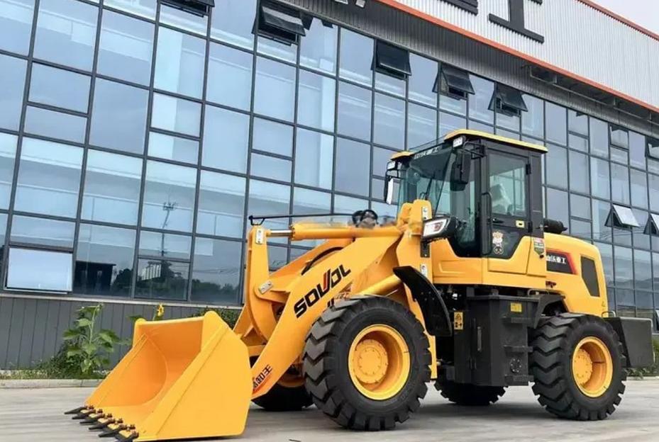 Фронтальный погрузчик Sovol ZL938SM фото 2