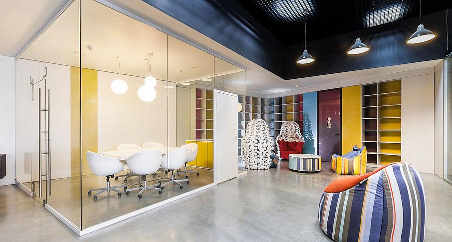 Цельностеклянная перегородка NAYADA-Crystal под заказ фото 8