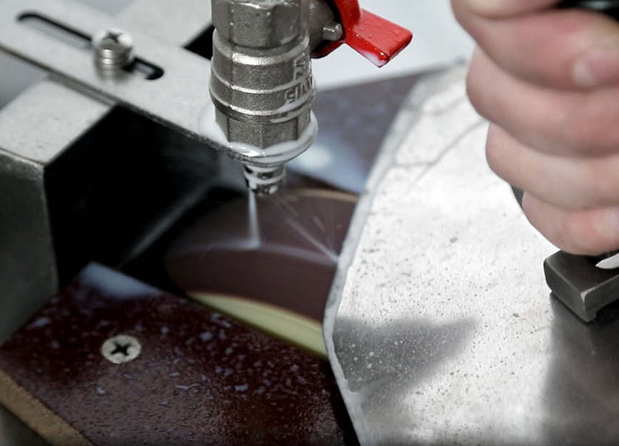 Заточной станок для куттерных ножей СЗК-04УС с охлаждением СОЖ фото 7