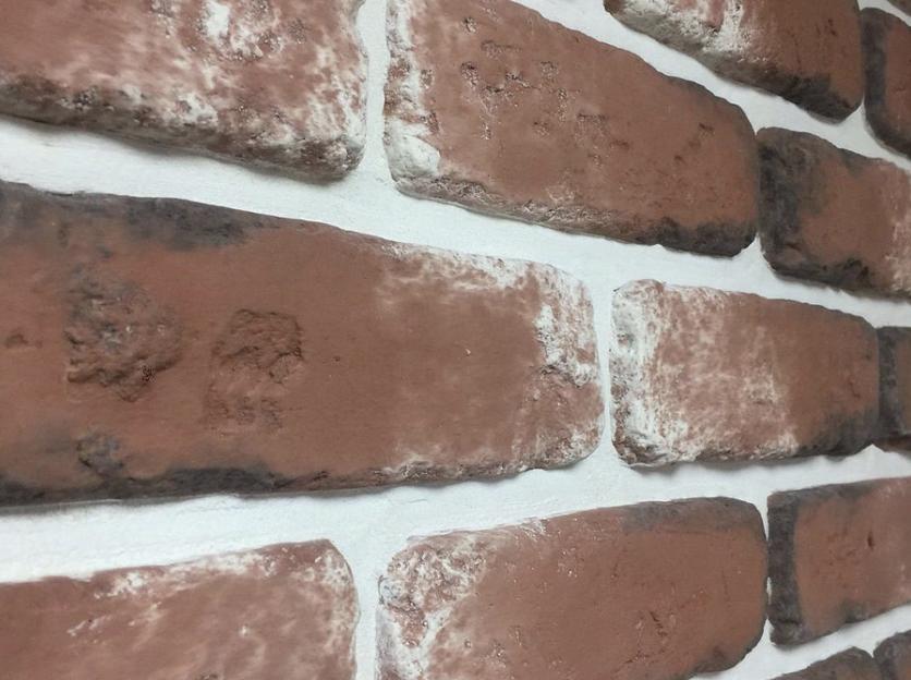 Декоративный кирпич «Кара-Даг», цвет с высолами и подпалинами фото 1