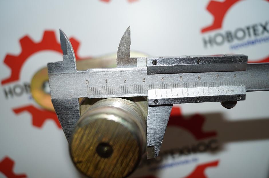 Палец полурам Amur DK630 D-50/D-60 L-50/L-170 (прямоугольный фланец) фото 3