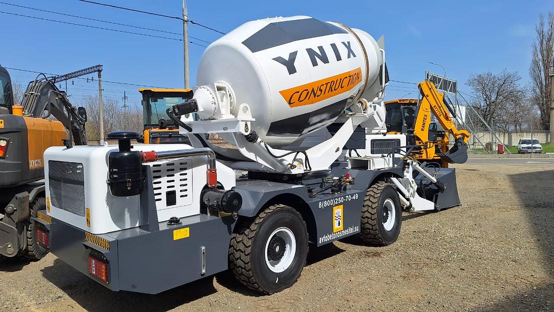 Бетоносмеситель с самозагрузкой YNIX QGMC3000 (12 м3/час) фото 2