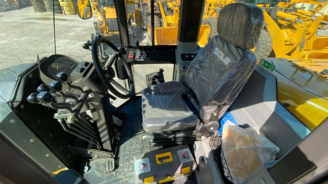 Автогрэйдер G9190F фото 3