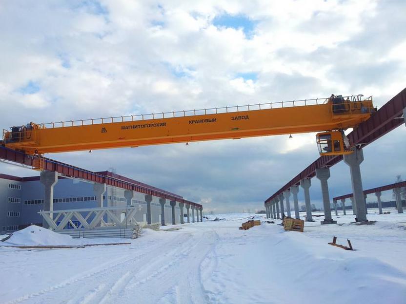 Кран мостовой электрический специальный с двумя тележками фото 2