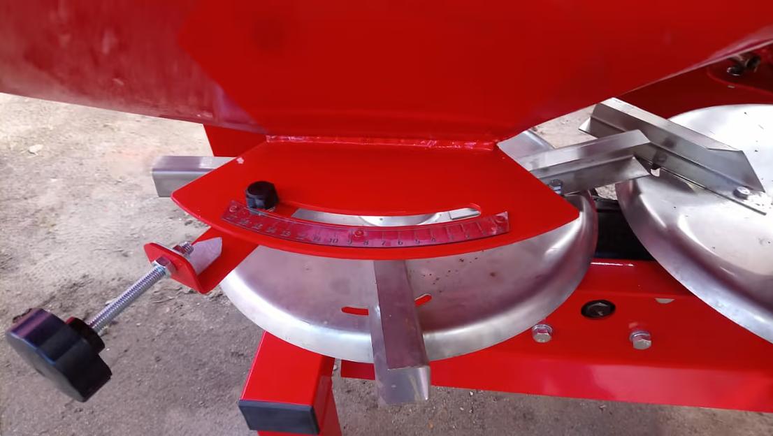 РУМ-1000 л. Разбрасыватель минеральных удобрений фото 3