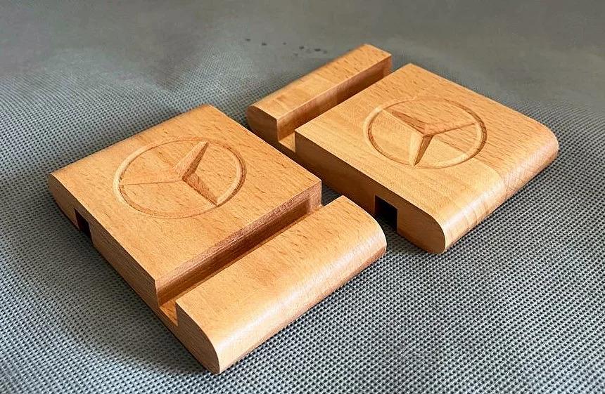 Изготовление подставок для телефона с логотипом, под заказ фото 3