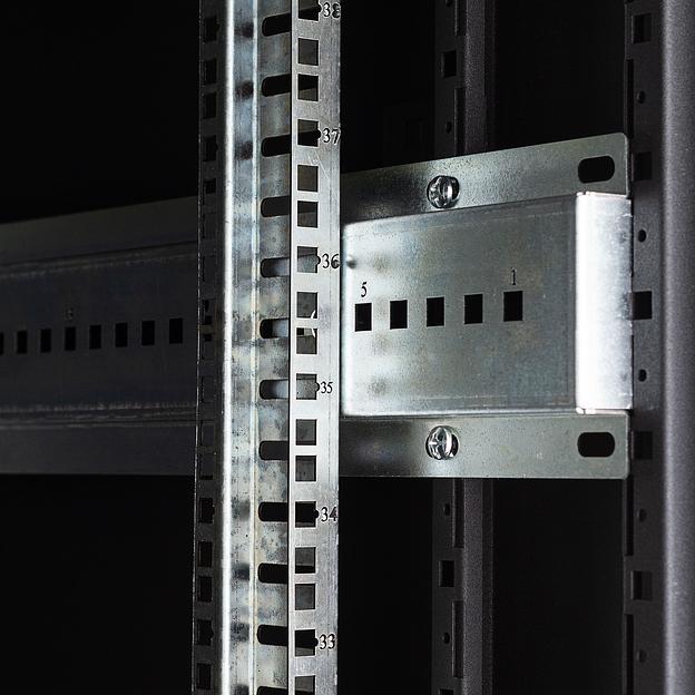 Шкаф телекоммуникационный напольный 47U 600x800мм, серия TFC (SNR-TFC-476080-GS-B-SF) фото 6