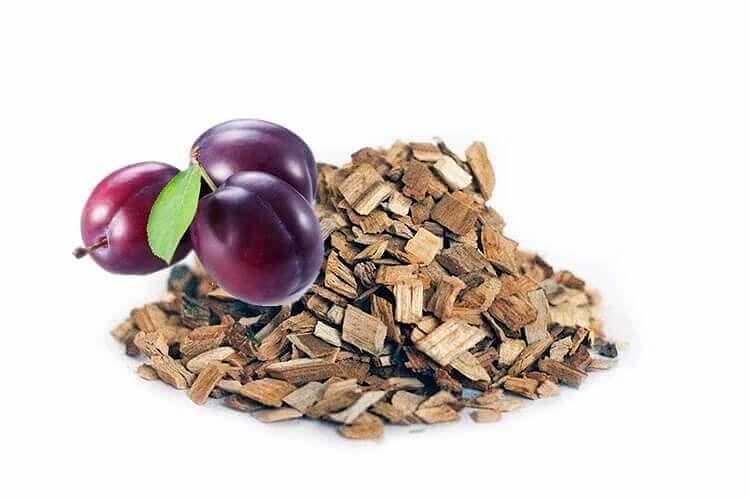 Щепа сливы обжаренная для настаивания напитков Своя Настойка 50 г ОПТ фото 1