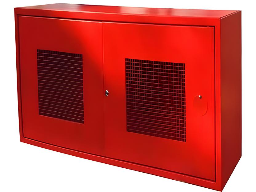 Пожарный щит закрытого типа с сеткой 1300х1000х300 мм фото 1