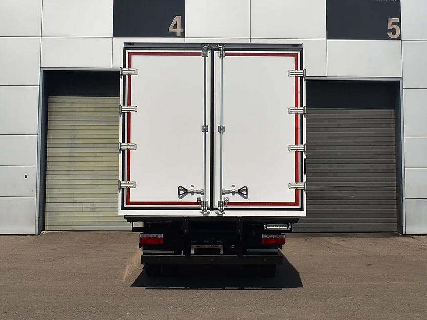 Изотермический фургон DongFeng C100, 2023 г/п 5,4 т фото 2