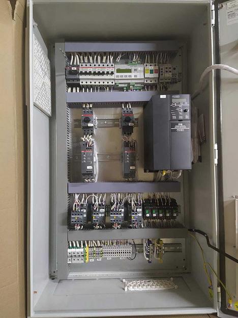 Шкаф управления насосами котельной фото 1